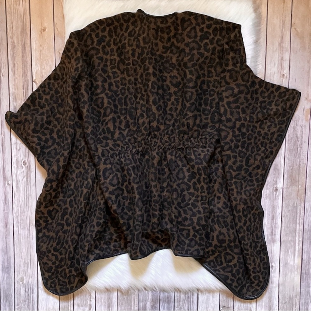 Cejon Women’s Leopard Print Tie Front Poncho With Faux-Leather Trim - Picture 8 of 9